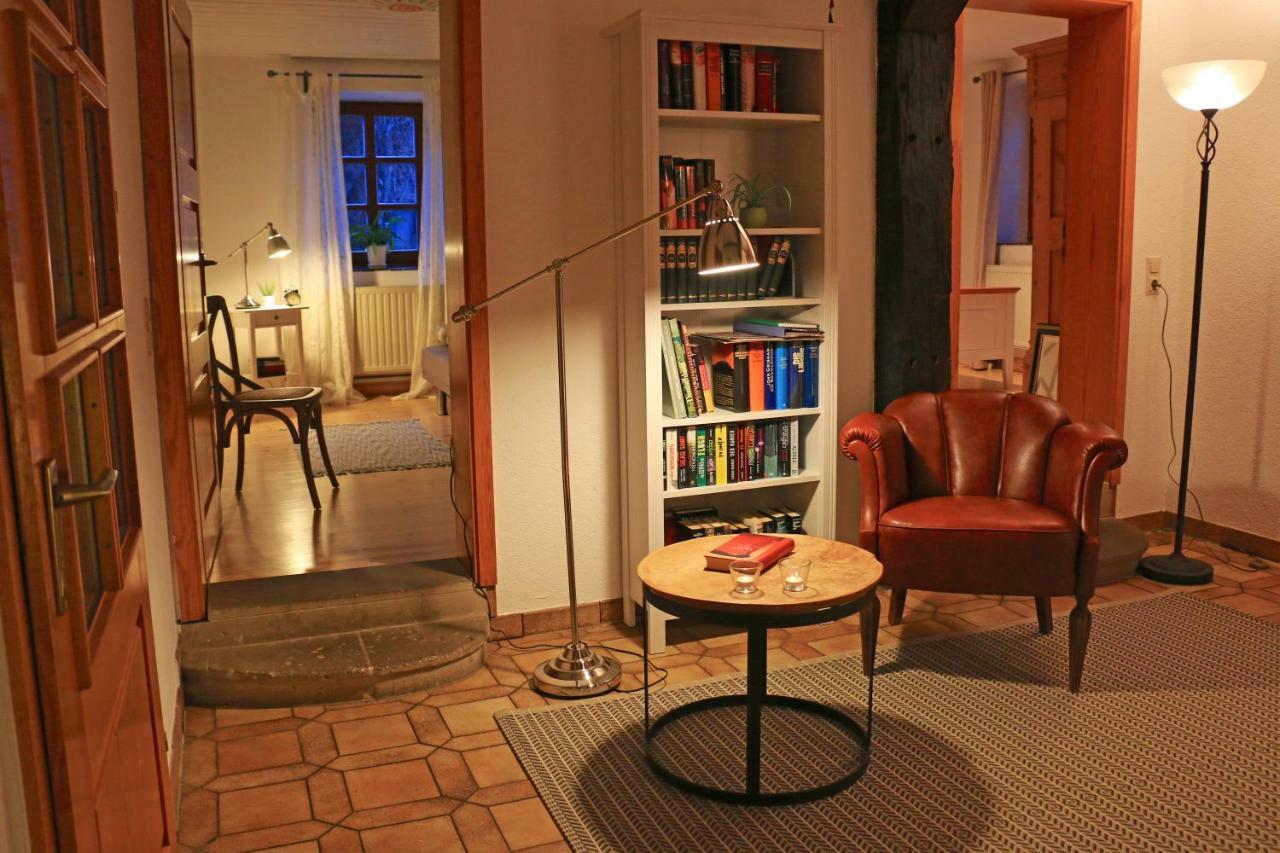 Alte Pfarre Gudensberg Leilighet Eksteriør bilde